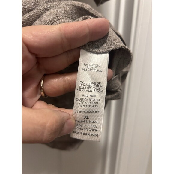 Democracy Tan Beige Leopard Print V-Neck Top Linen Blend Knit Taupe Size XL - Picture 4 of 5